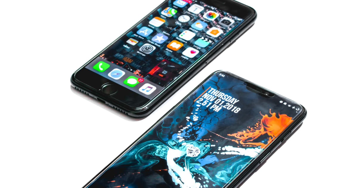 Melyik a jobb: Android vs iOS Mobile Casino?